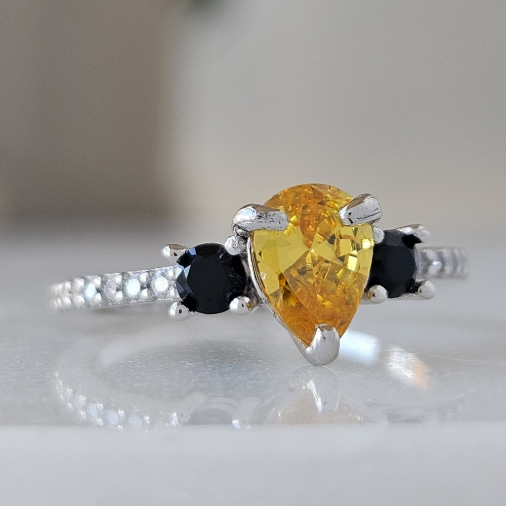 Charmed Aroma Harry Potter Hufflepuff ring, 925 Sterling Silver
